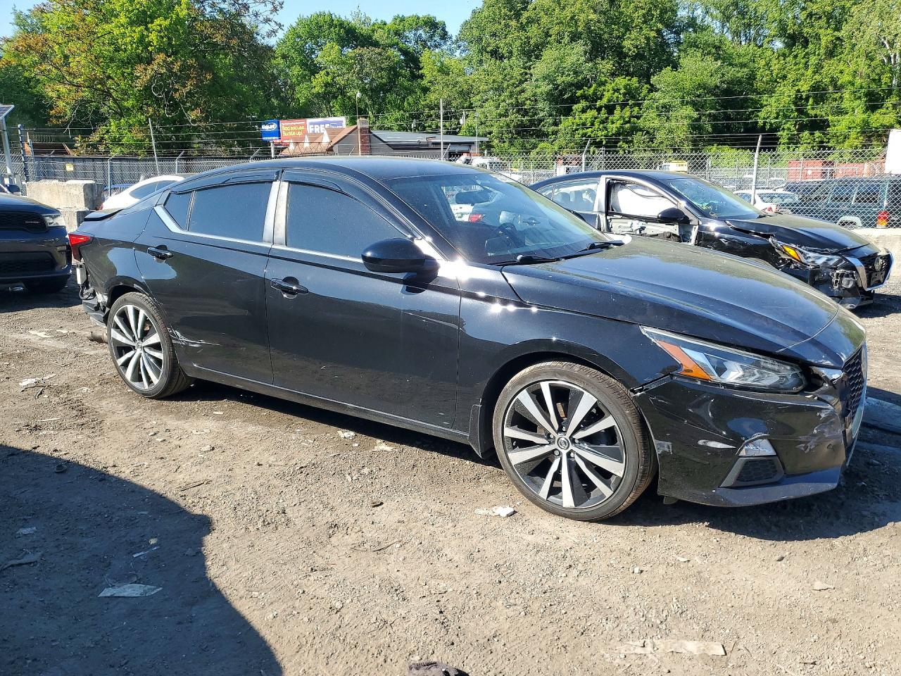Nissan Altima Sr