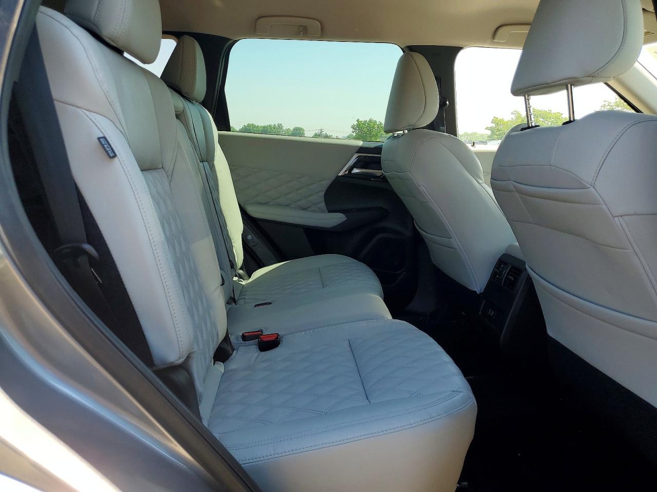 Mitsubishi Outlander Sel