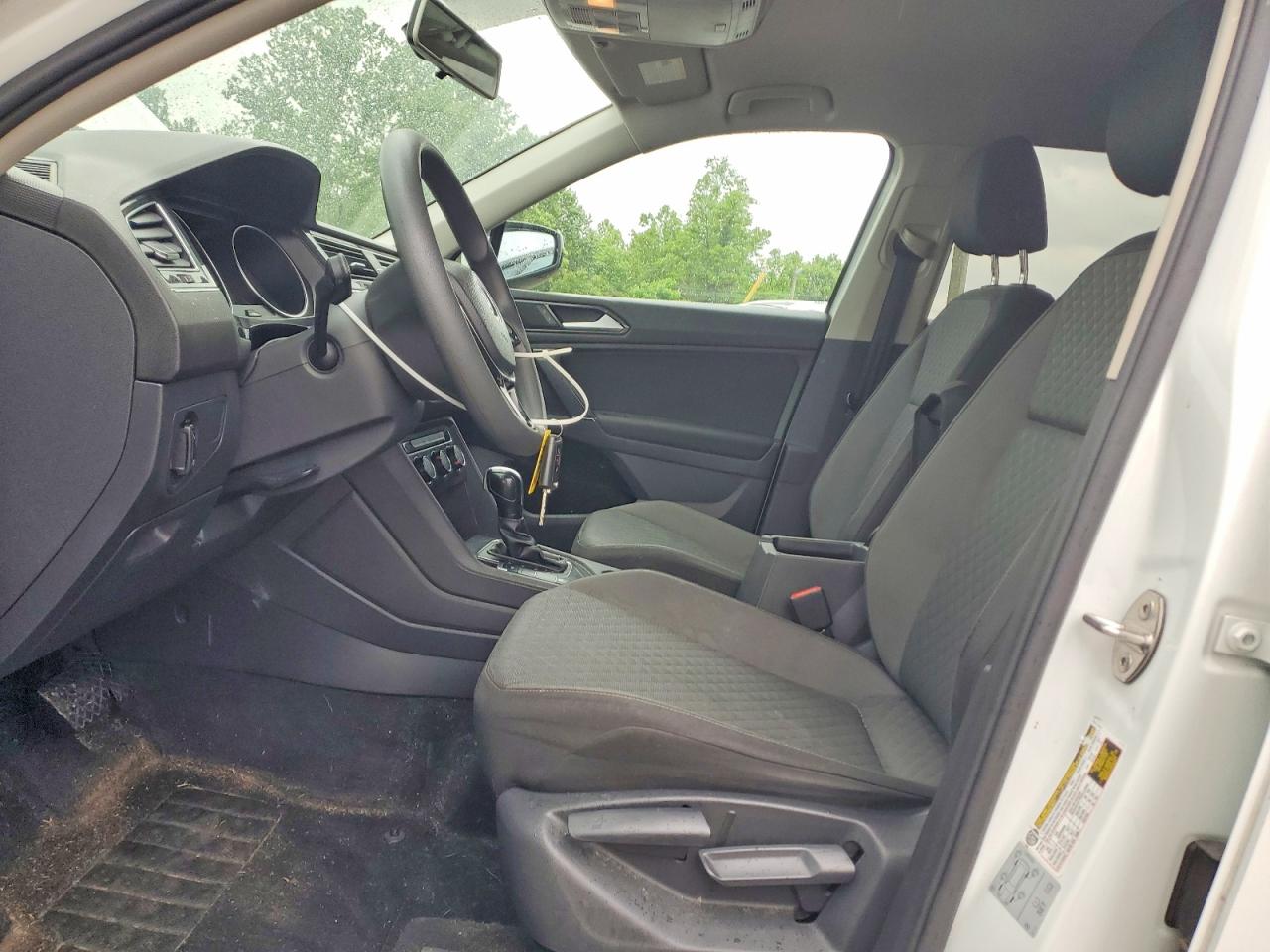 Volkswagen Tiguan S