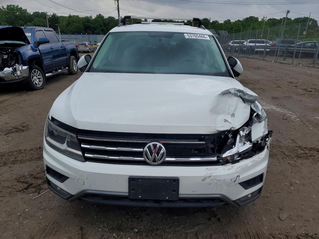 Volkswagen Tiguan S