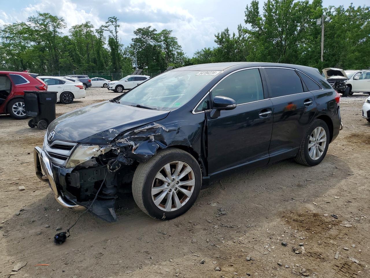 Salvage Toyota Venza Image