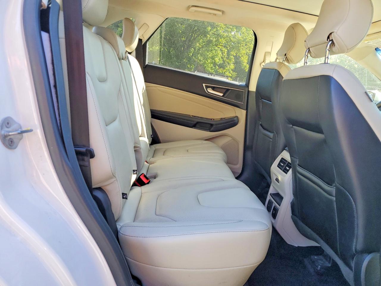 Ford Edge Titanium