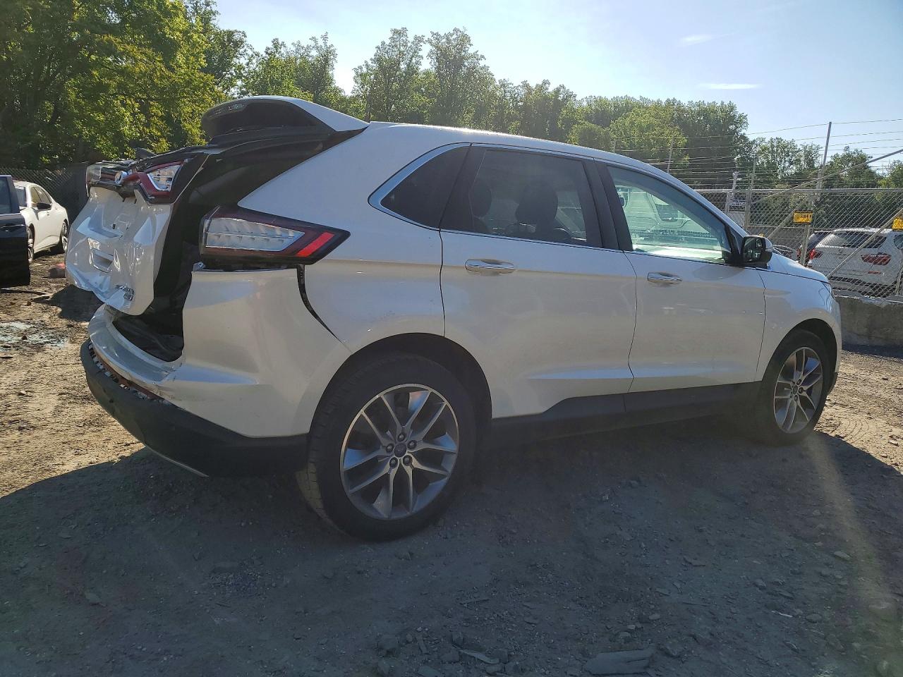 Ford Edge Titanium