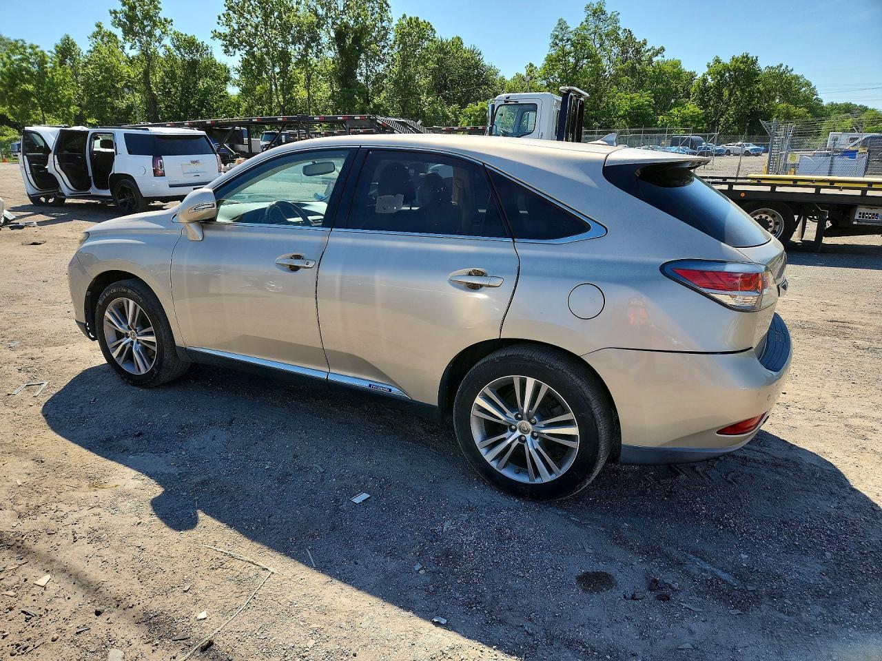 Lexus RX Base