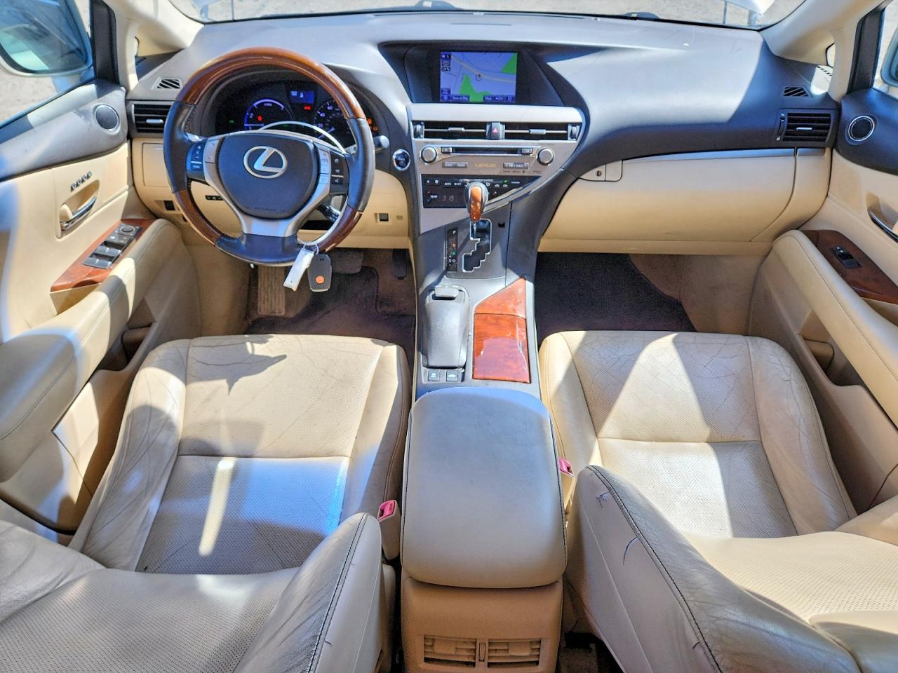 Lexus RX Base
