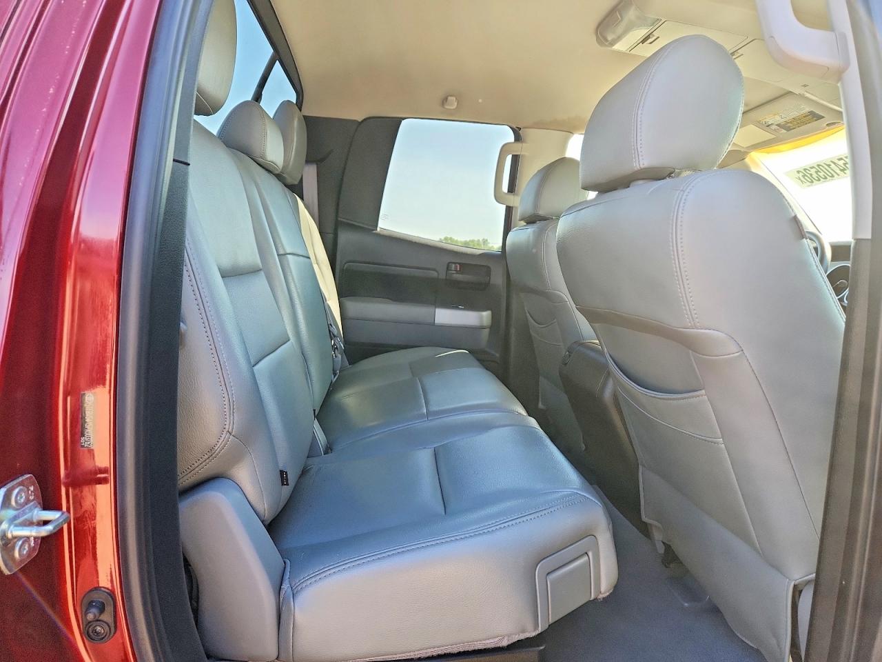 Toyota Tundra Double Cab Sr5