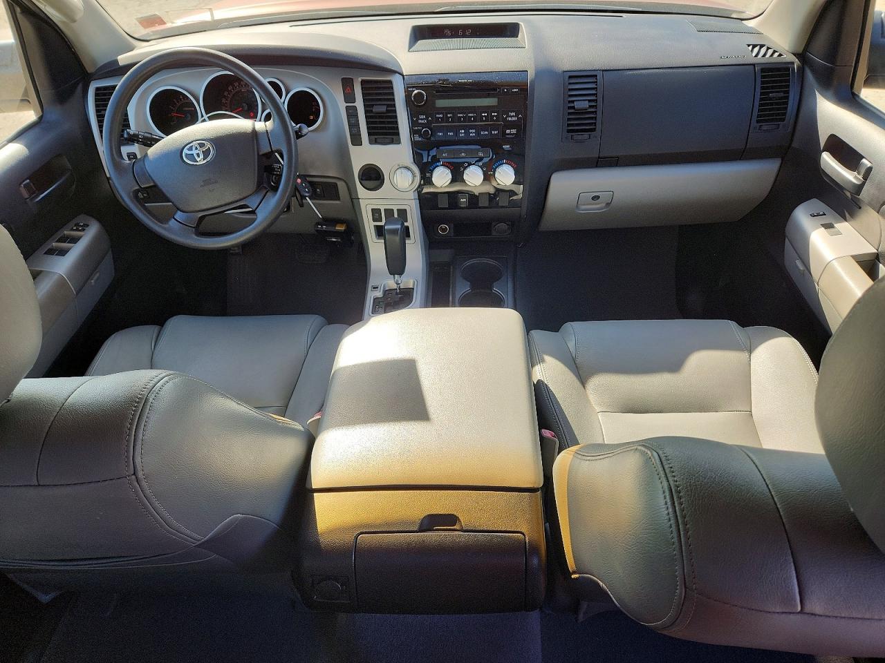Toyota Tundra Double Cab Sr5