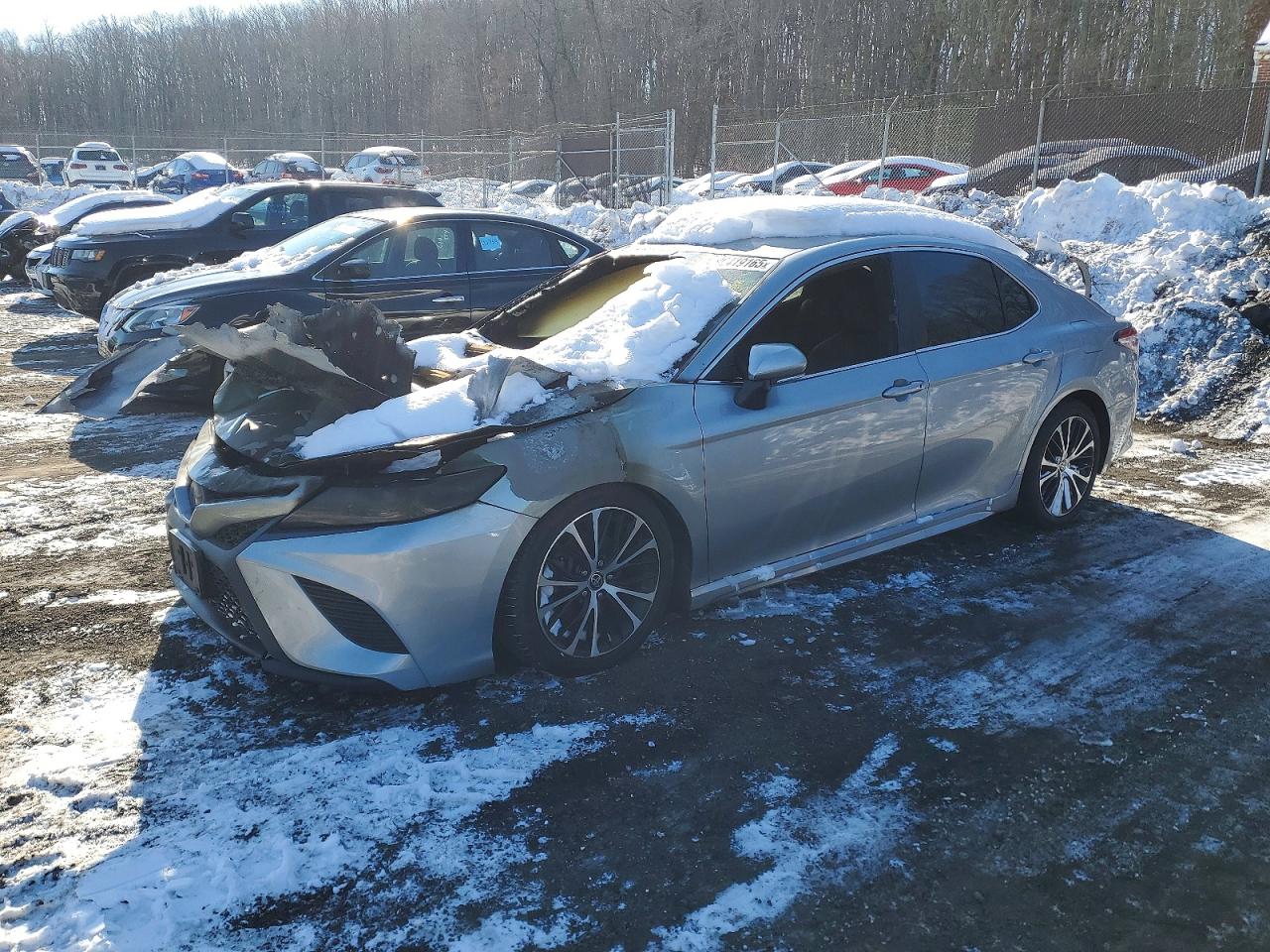 Salvage Toyota Camry Image