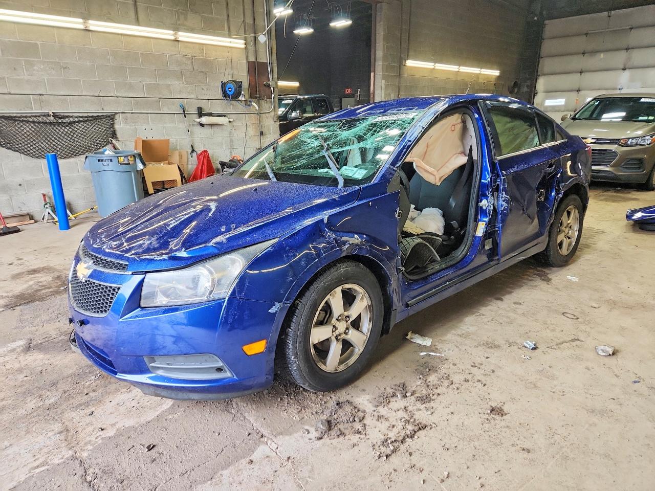Salvage Chevrolet Cruze Image