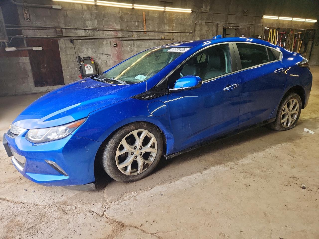 Salvage Chevrolet Volt Image
