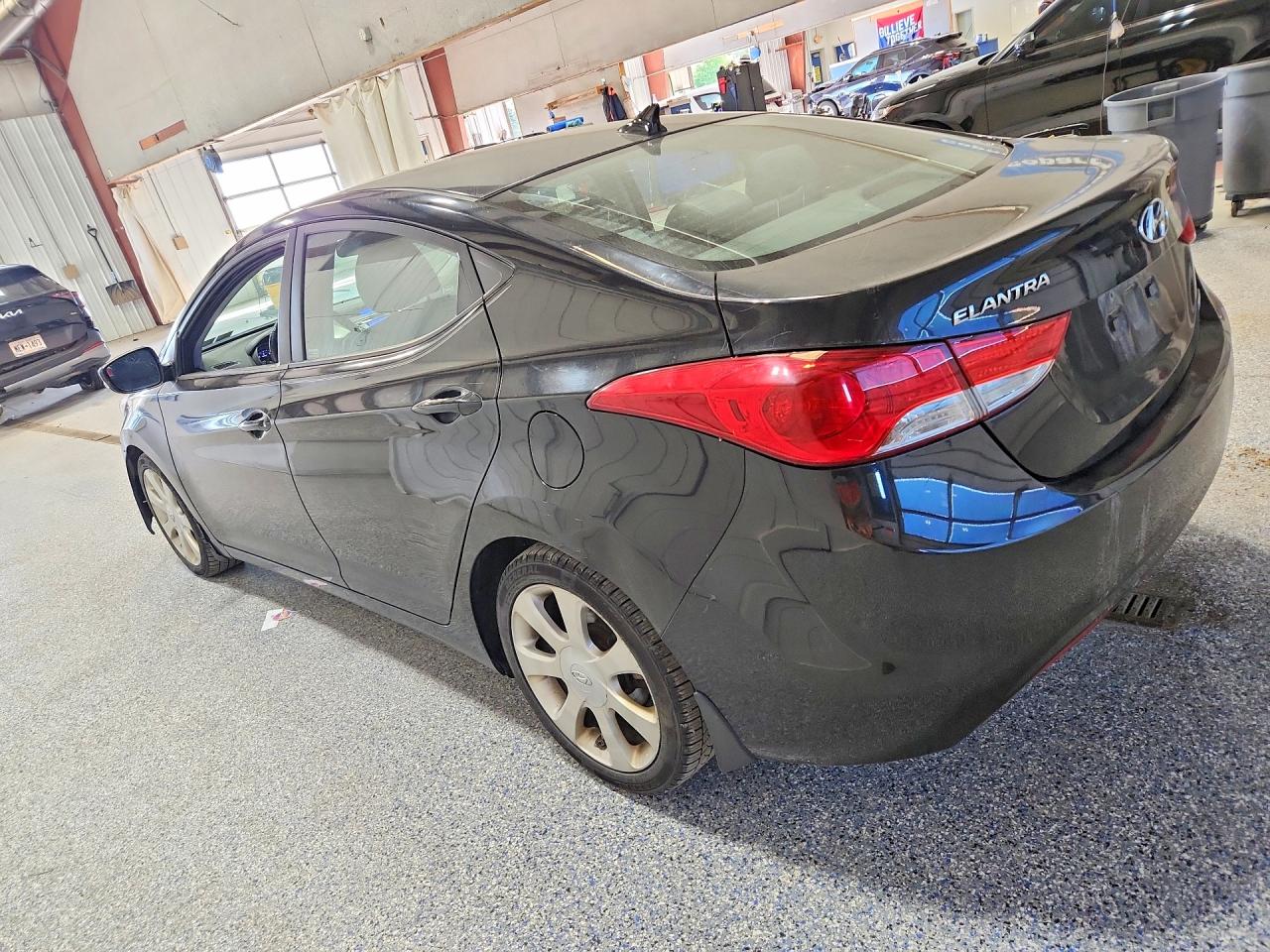 Hyundai ELANTRA Limited