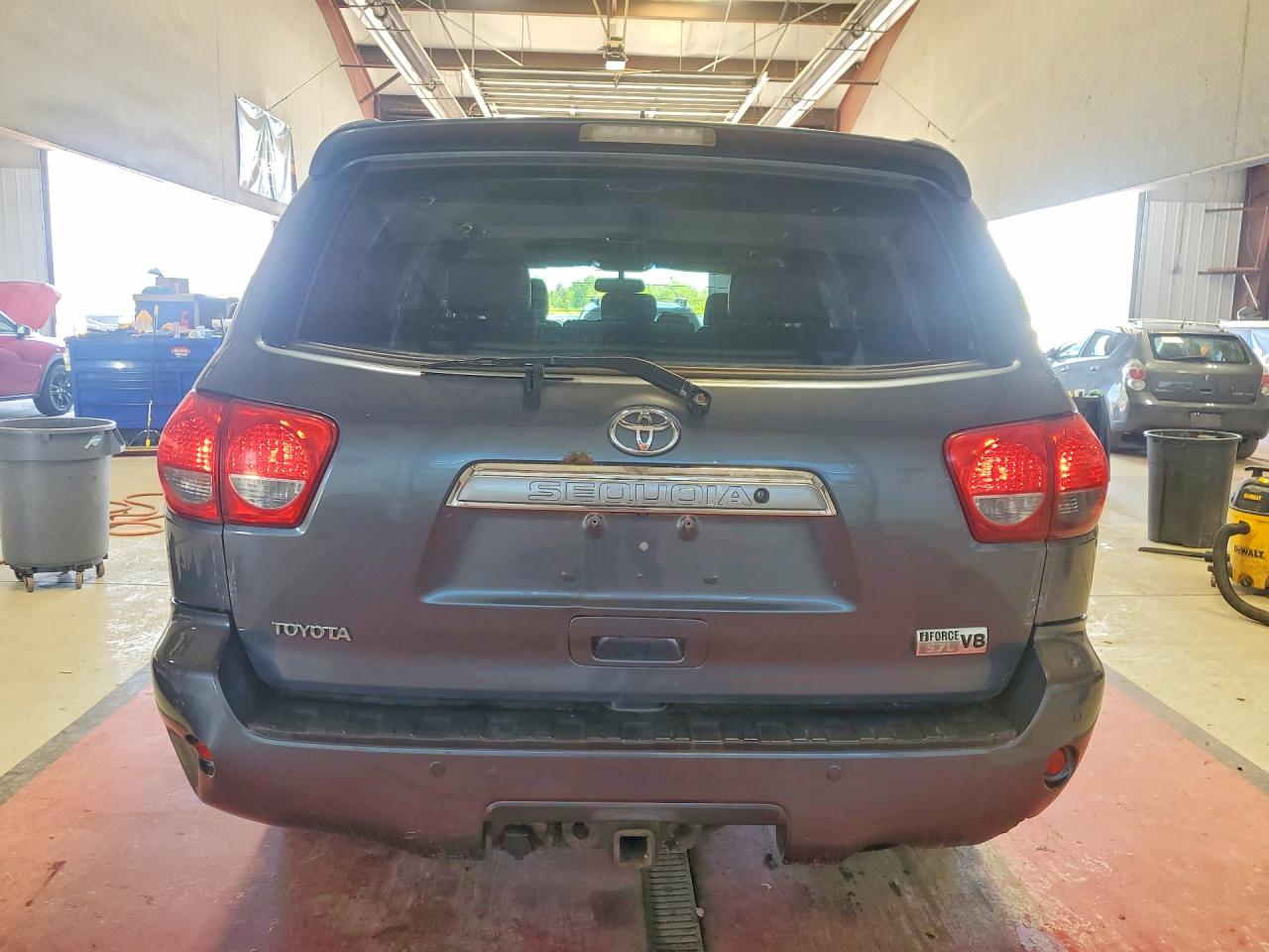 Toyota Sequoia Limited