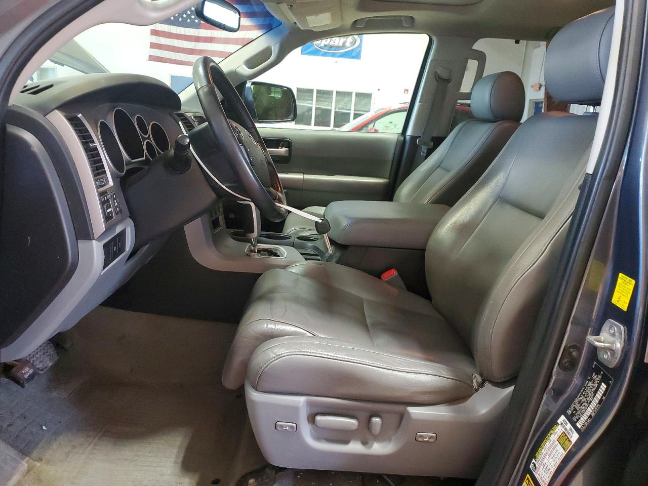 Toyota Sequoia Limited