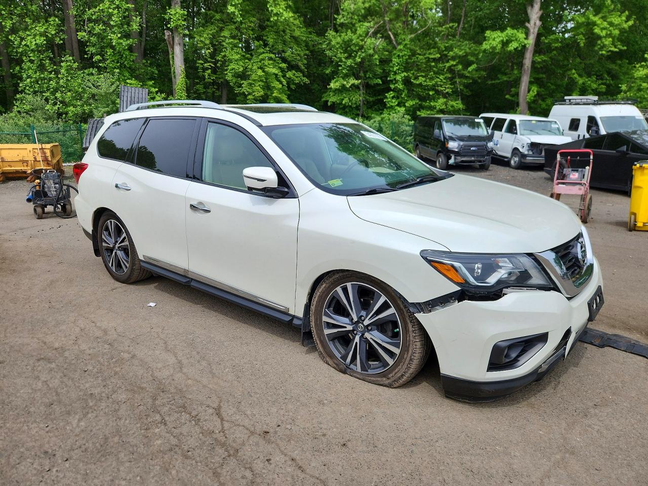 Nissan Pathfinder Platinum