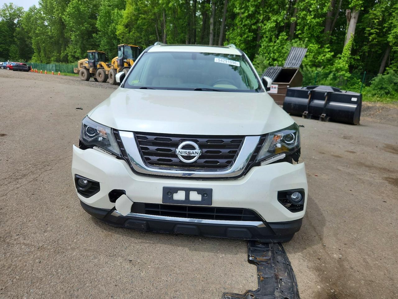 Nissan Pathfinder Platinum