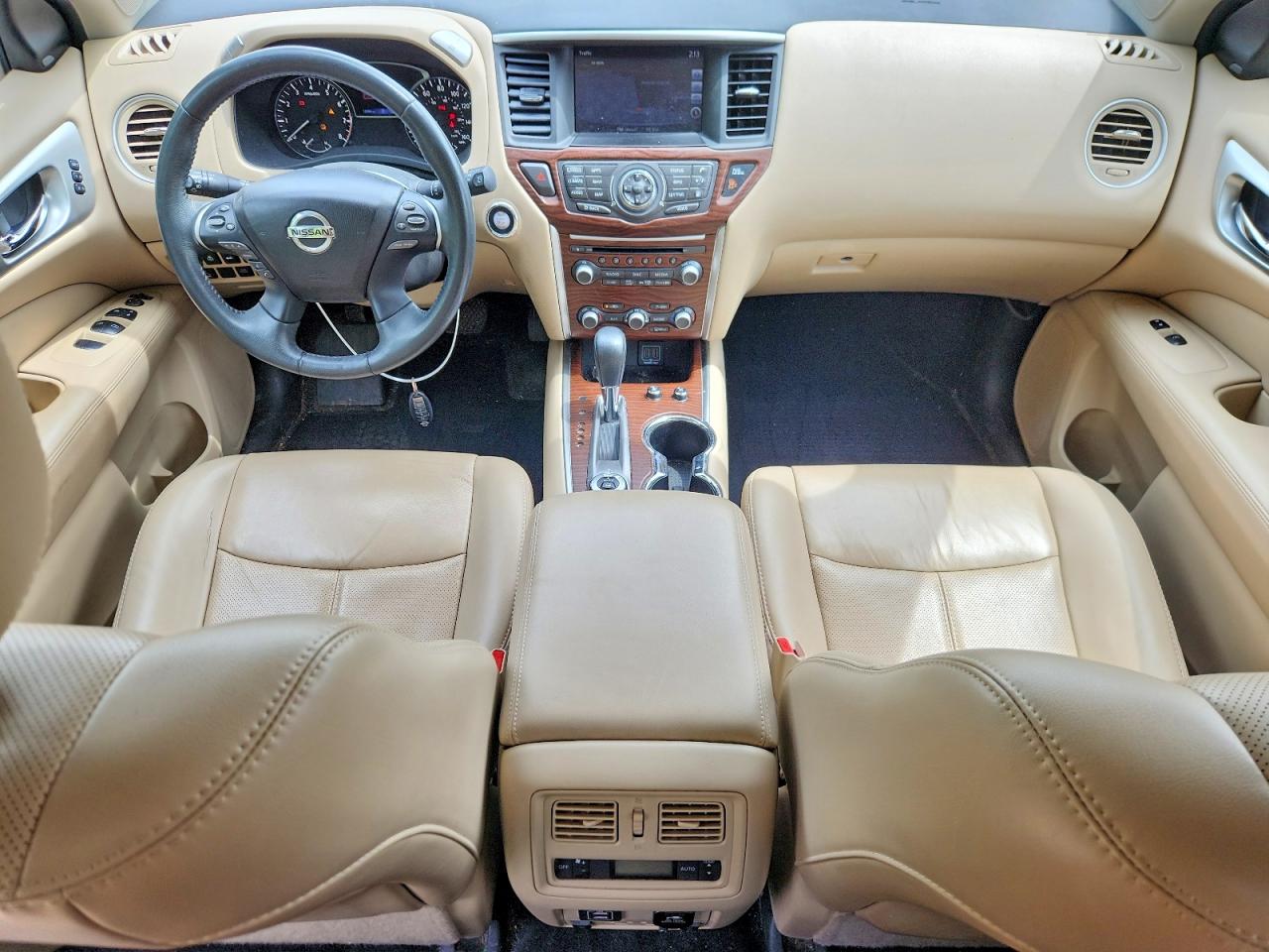 Nissan Pathfinder Platinum