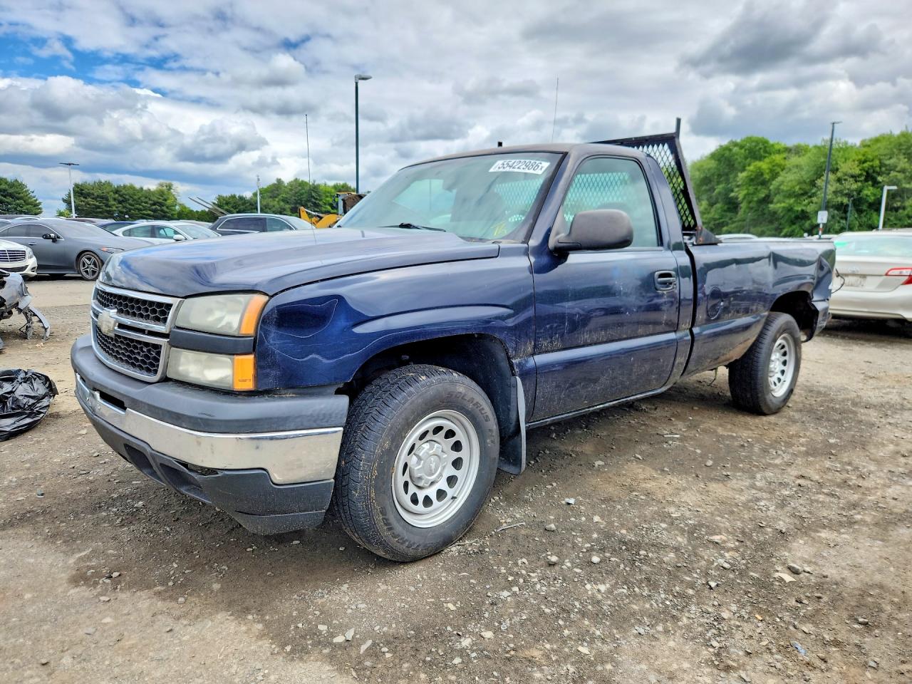 Salvage Chevrolet Silverado Image