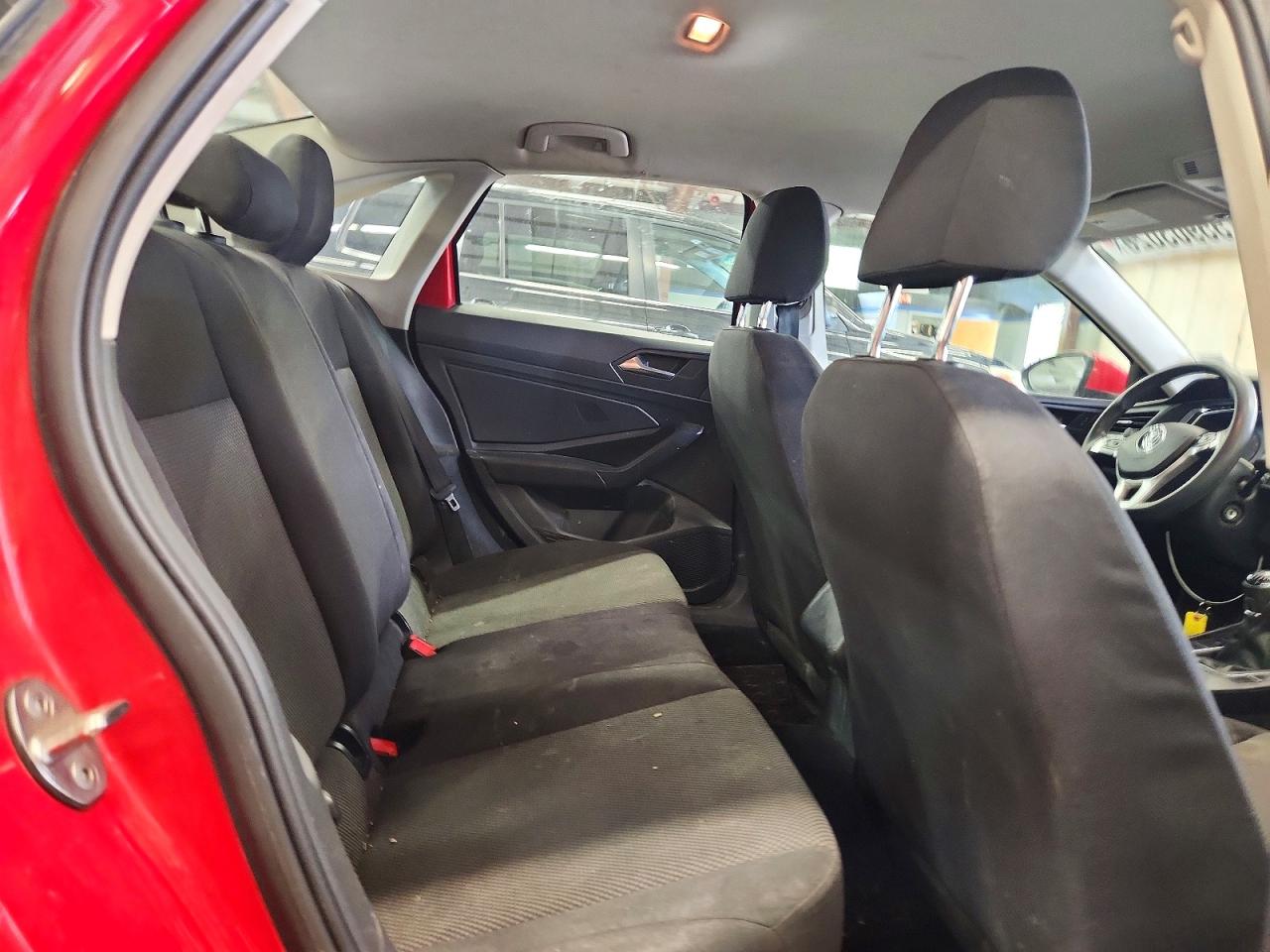 Volkswagen Jetta S
