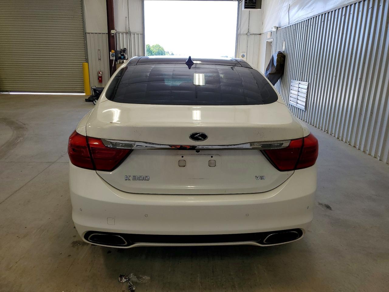 Kia K900 Luxury