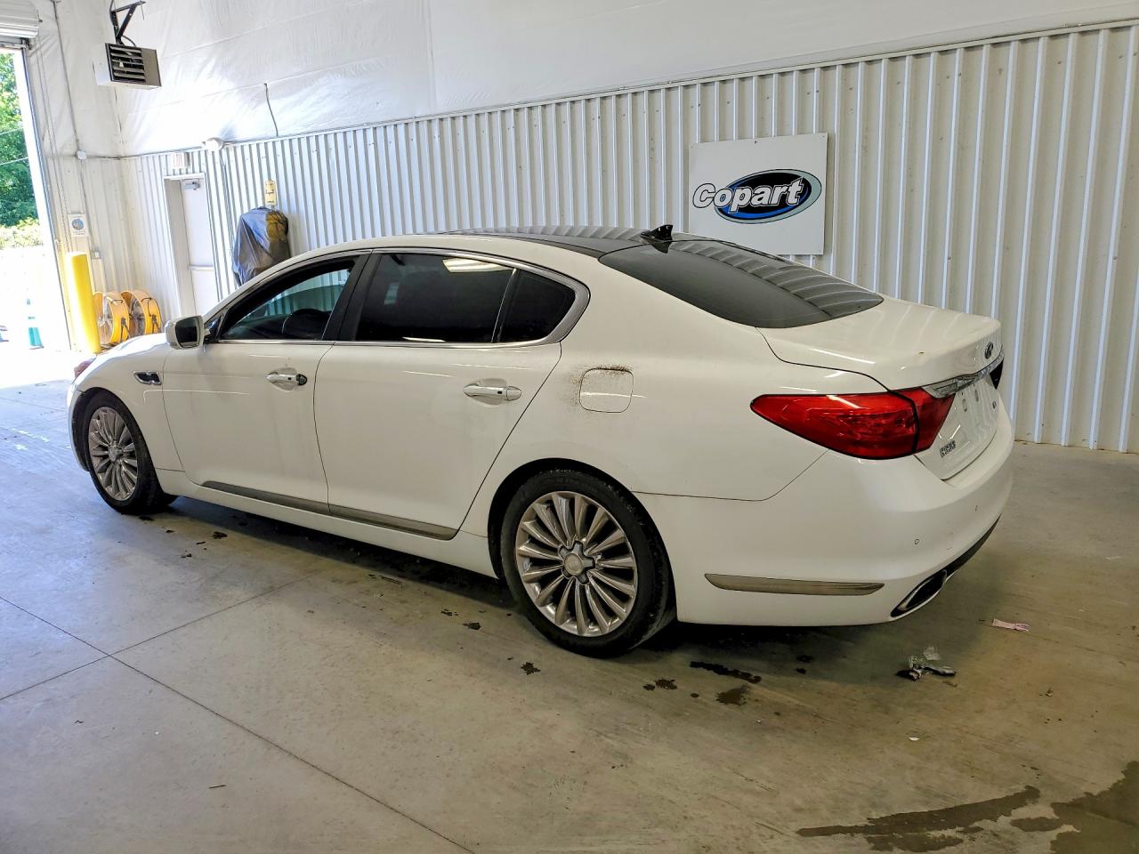 Kia K900 Luxury