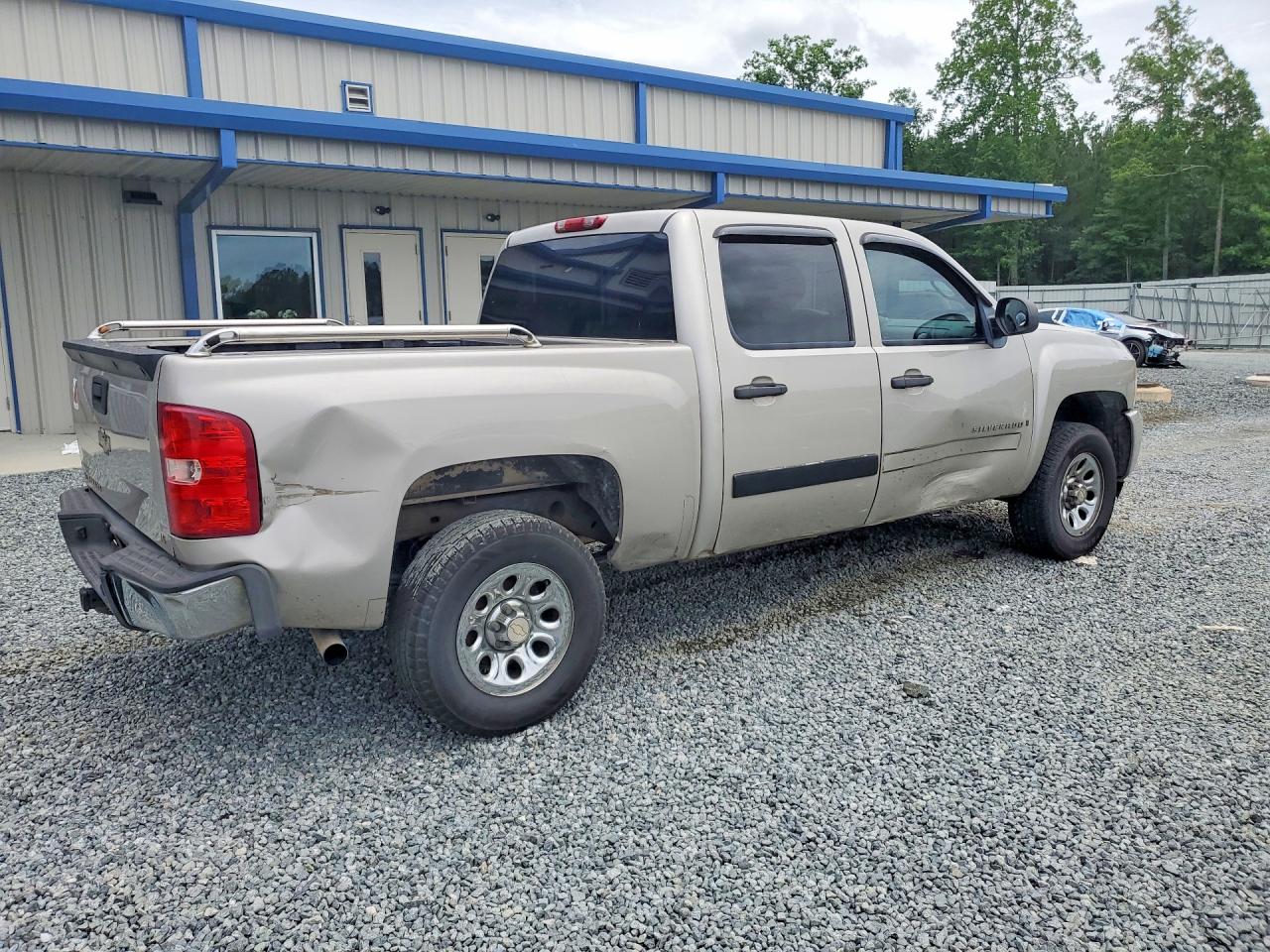 Chevrolet Silverado C1500