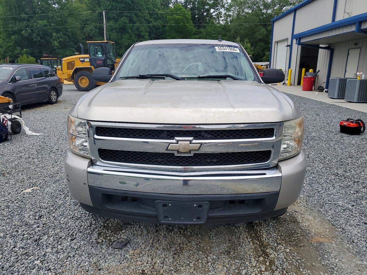 Chevrolet Silverado C1500