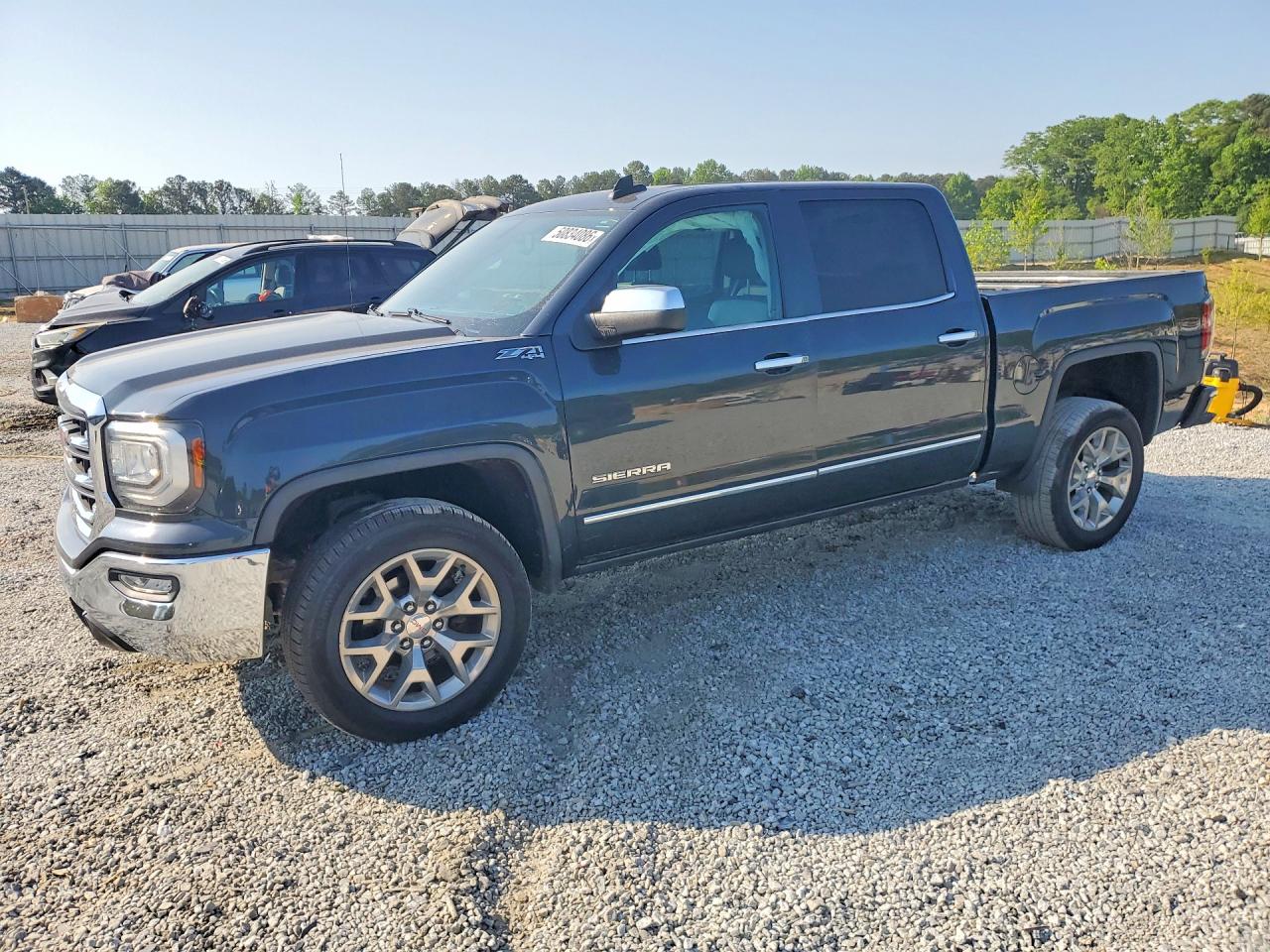Salvage GMC Sierra Image