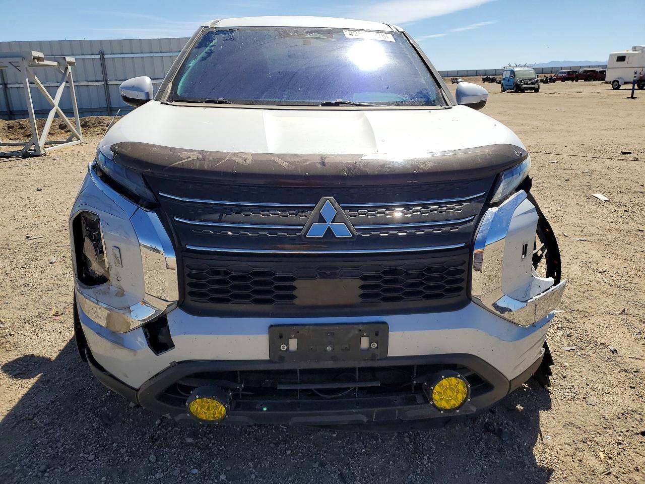 Mitsubishi Outlander Es