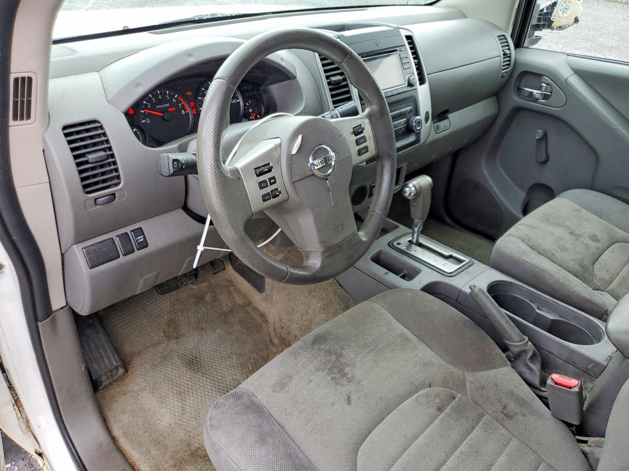 Nissan Frontier S