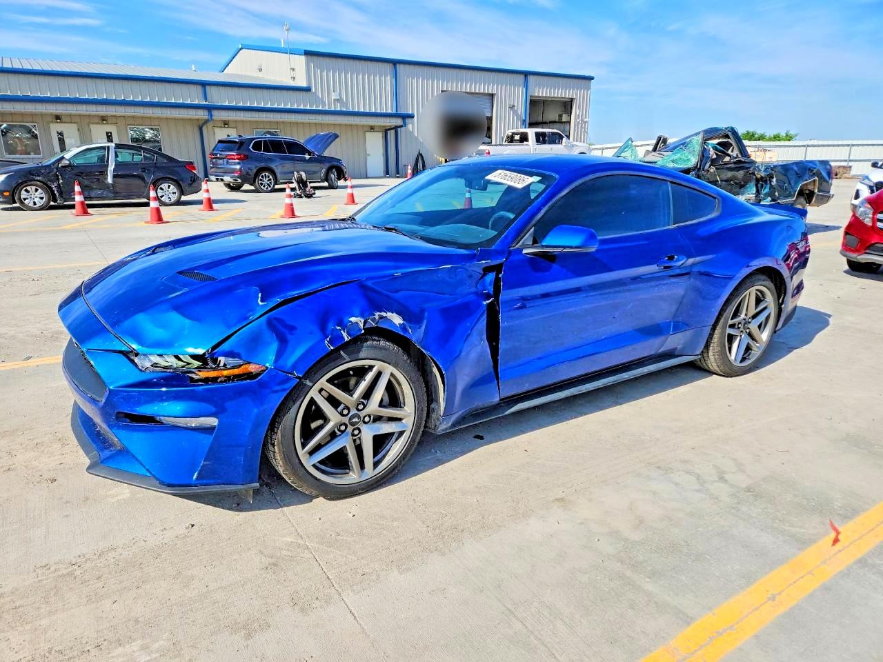 Salvage Ford Mustang Image
