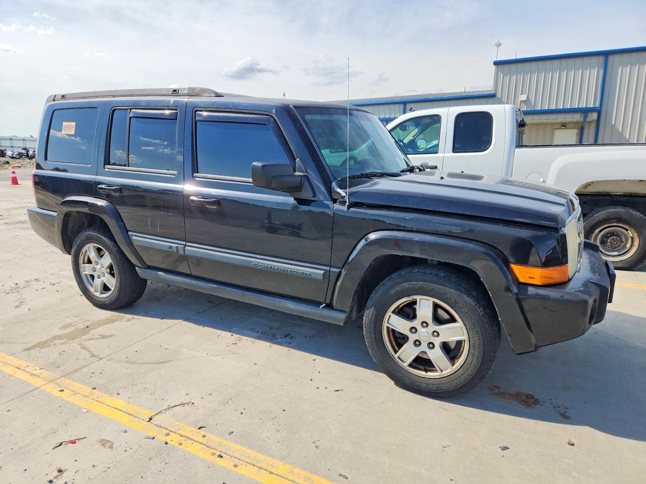 Jeep Commander Sport