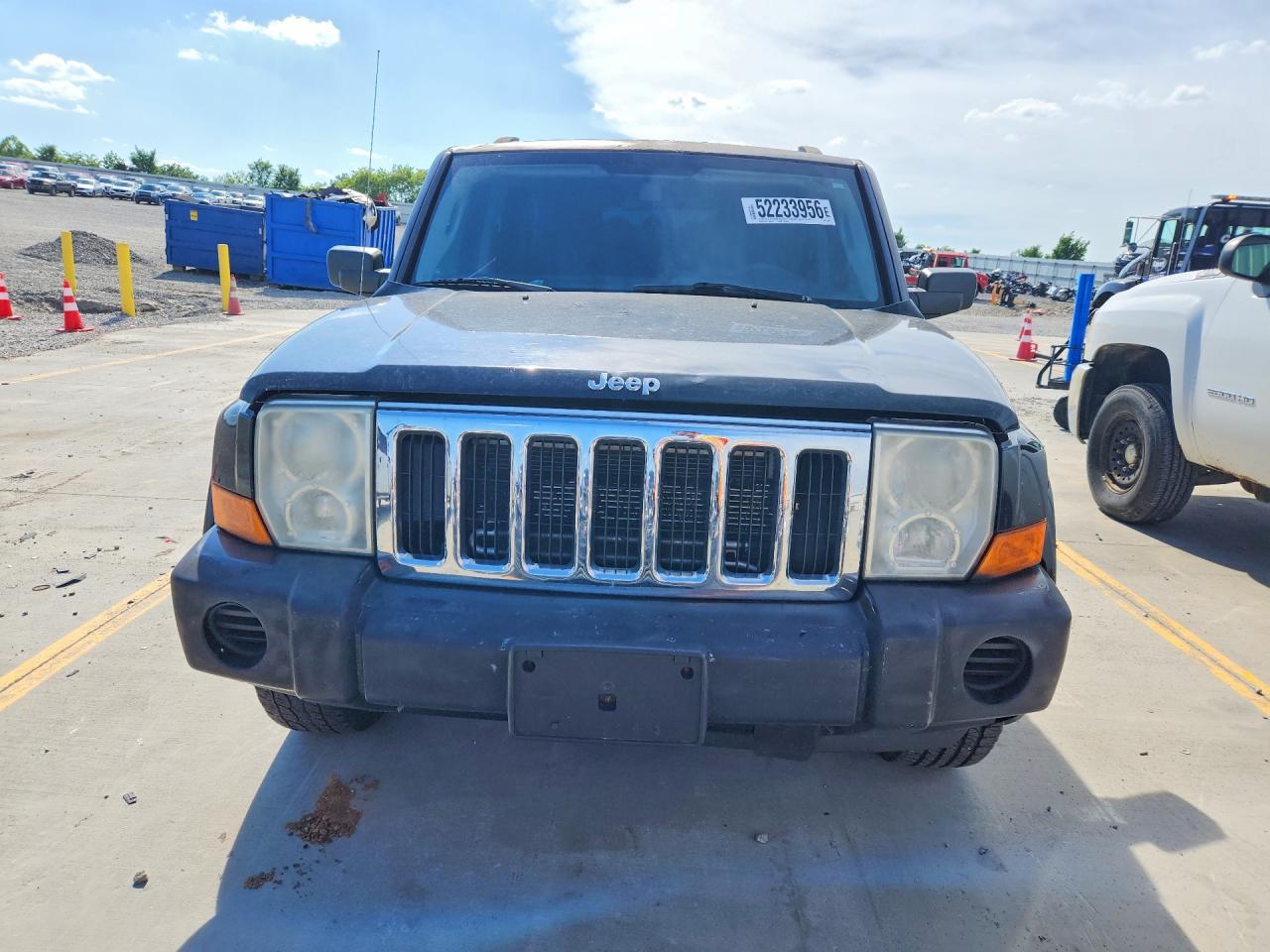 Jeep Commander Sport