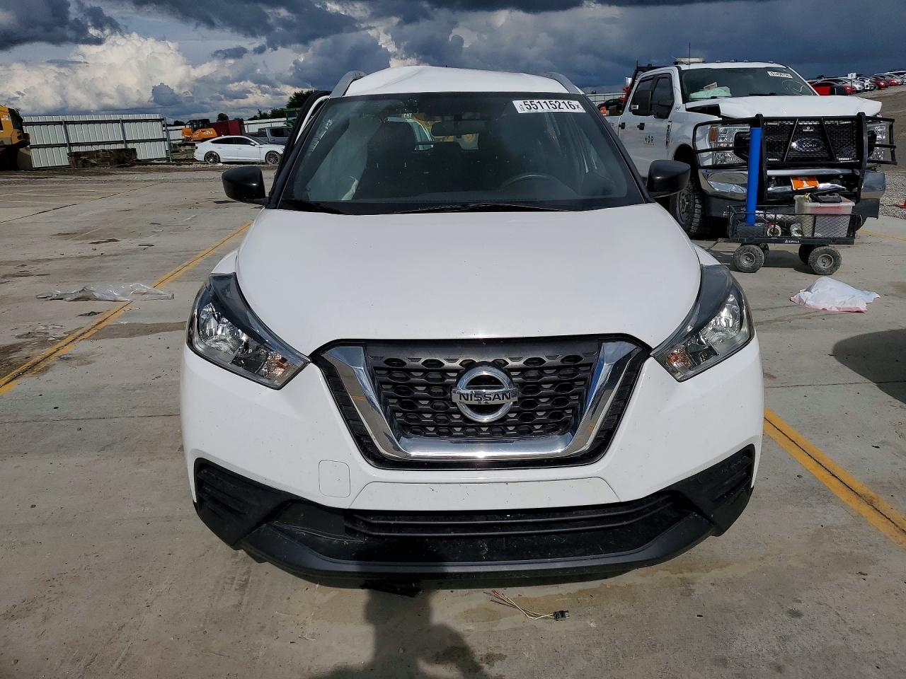 Nissan Kicks S