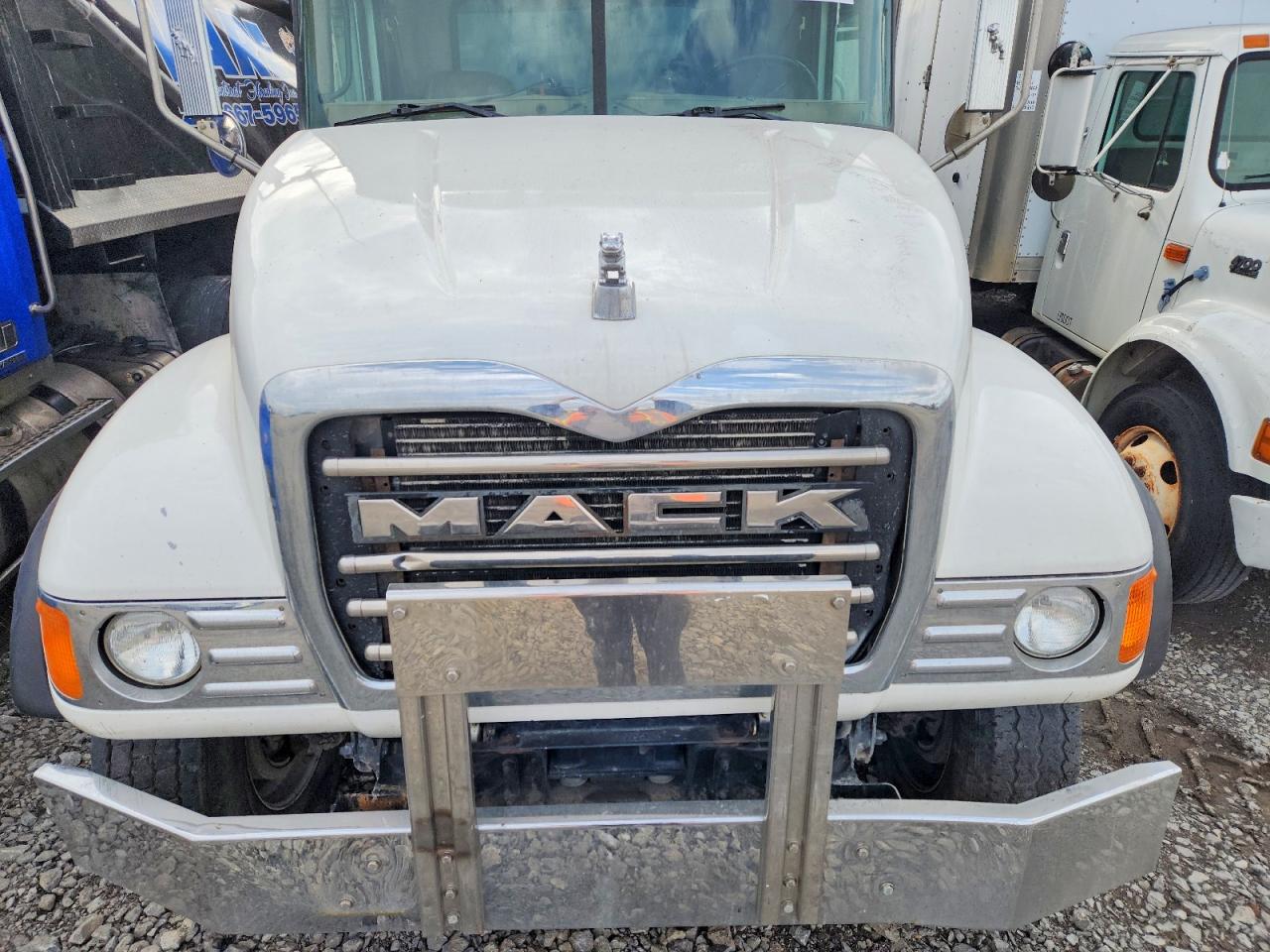 Mack 700 Cv700