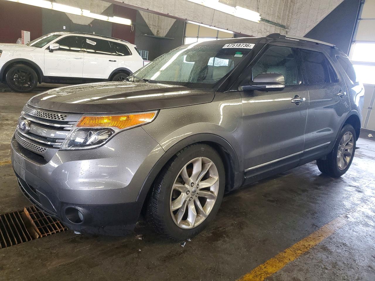 Salvage Ford Explorer Image