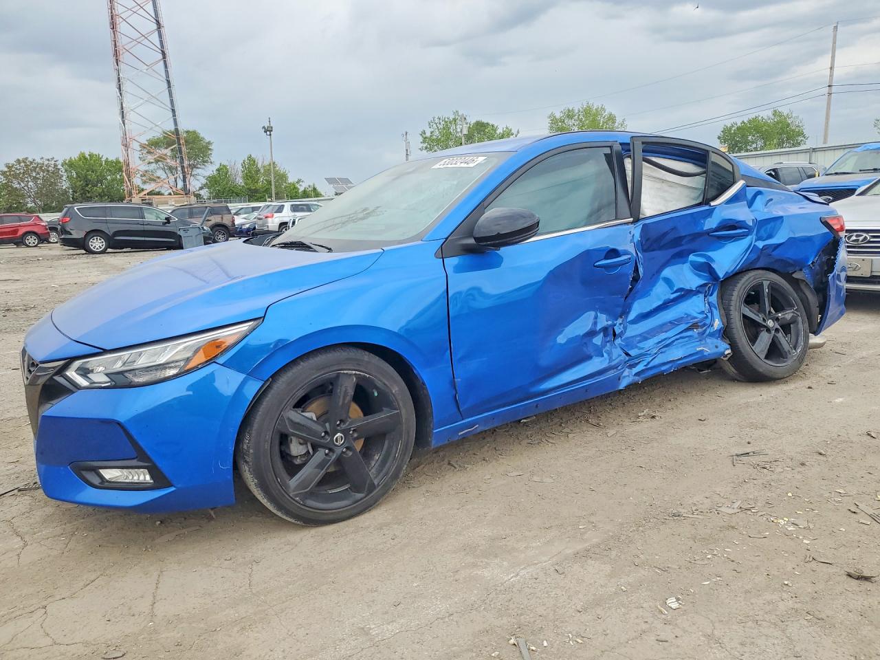Salvage Nissan Sentra Image