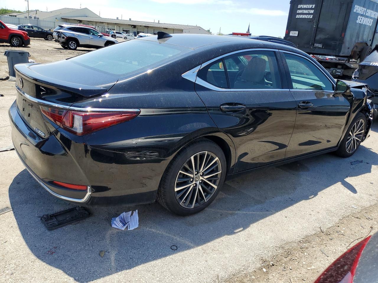 Lexus Es Base