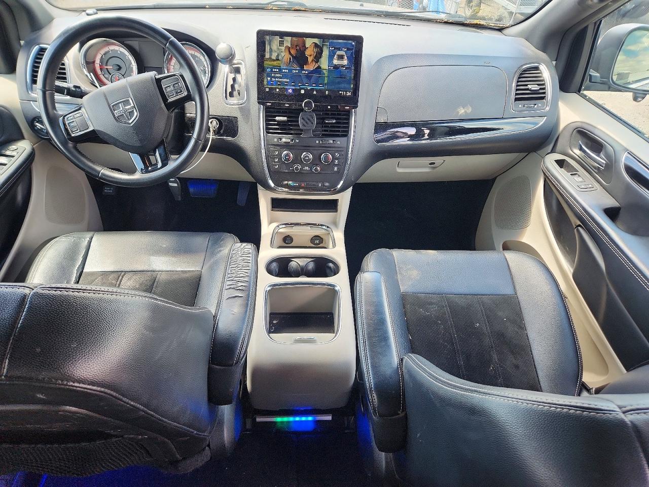 Dodge Caravan Sxt