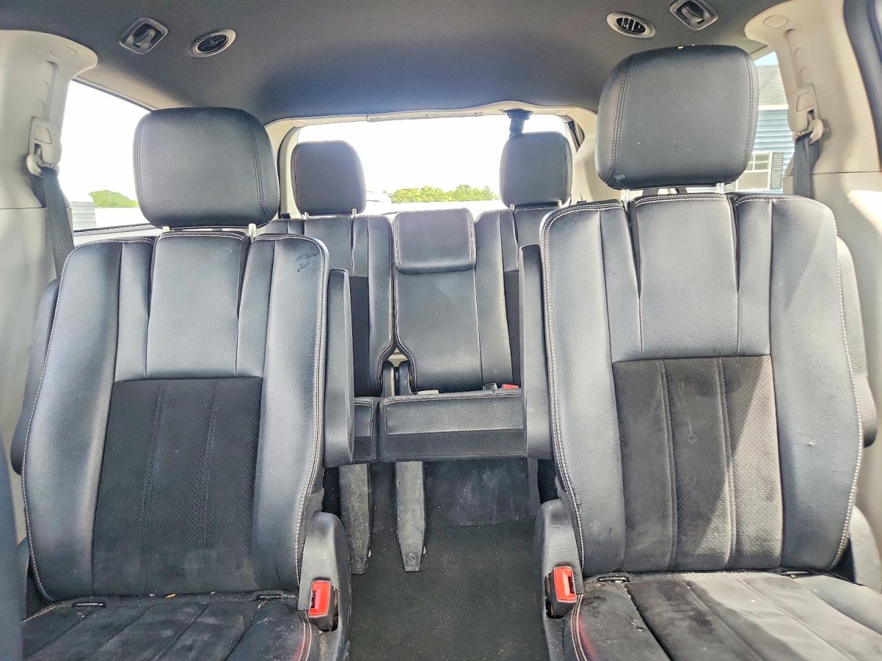 Dodge Caravan Sxt