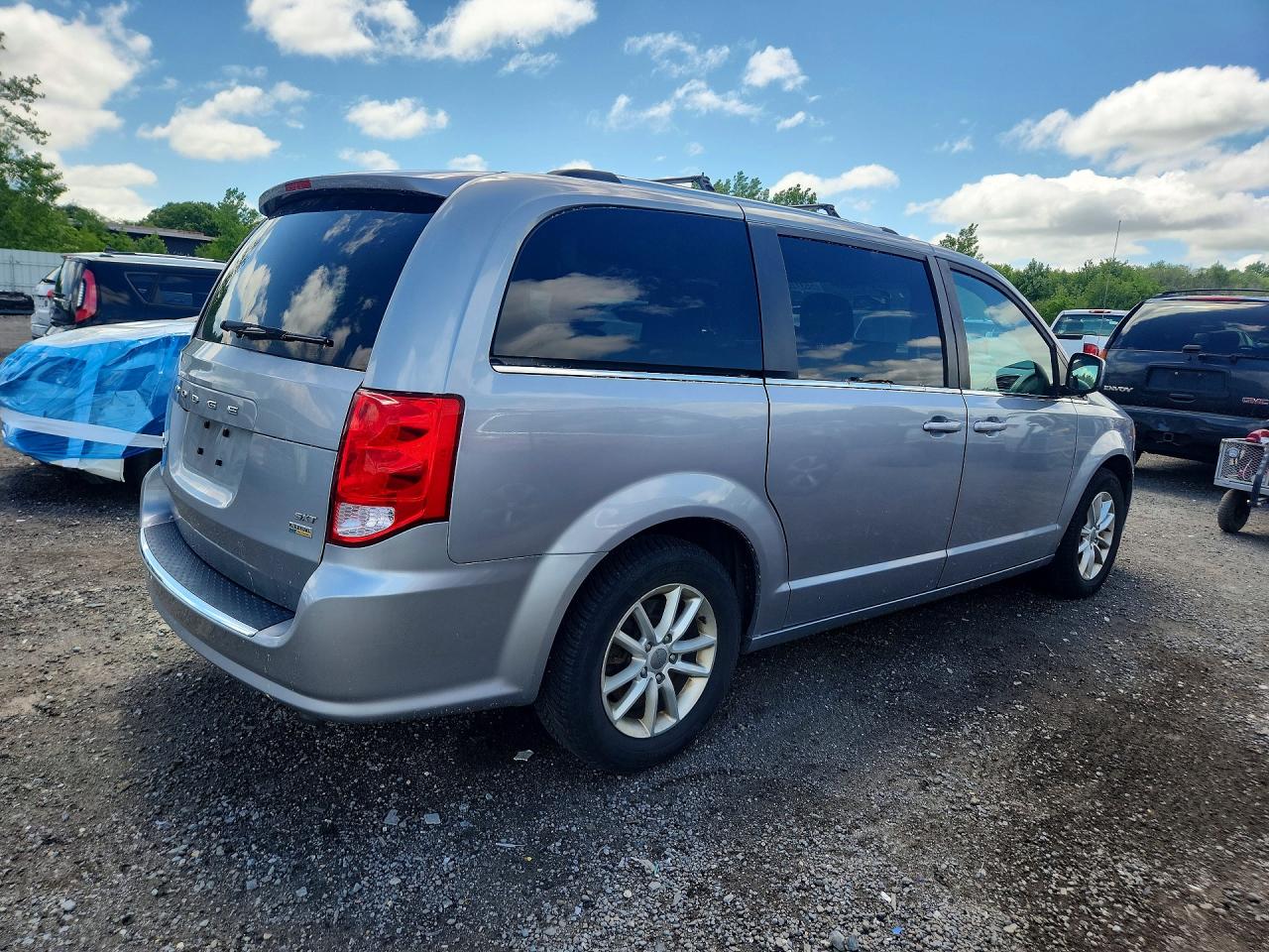 Dodge Caravan Sxt