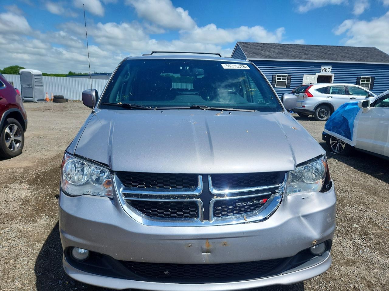 Dodge Caravan Sxt
