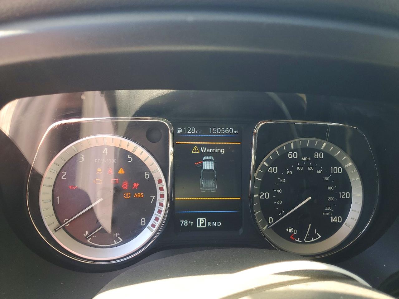 Nissan Titan Sv