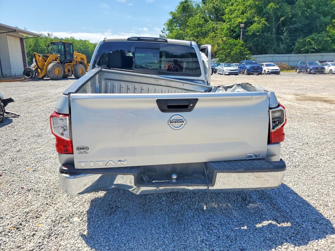 Nissan Titan Sv