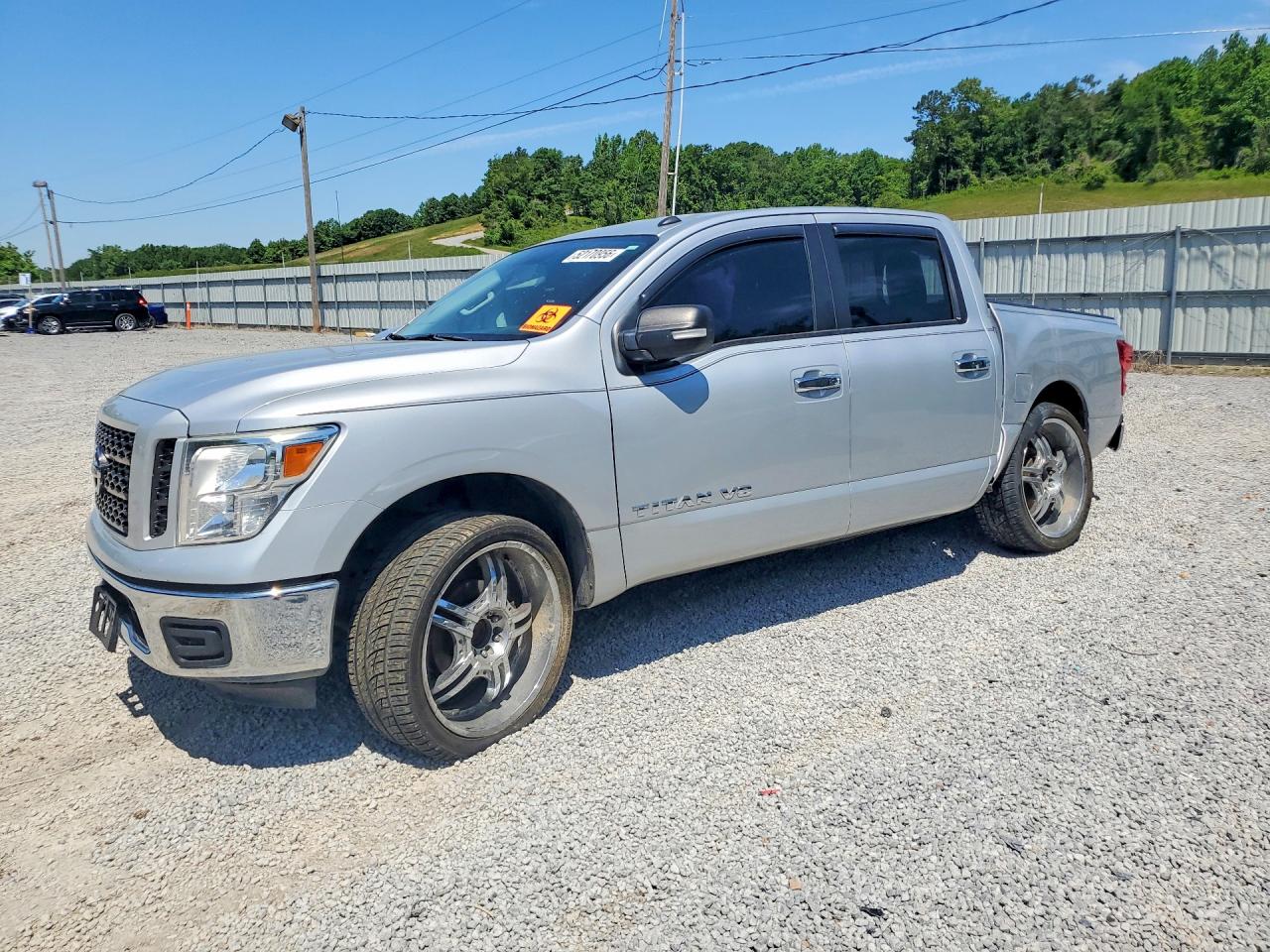 Salvage Nissan Titan Image