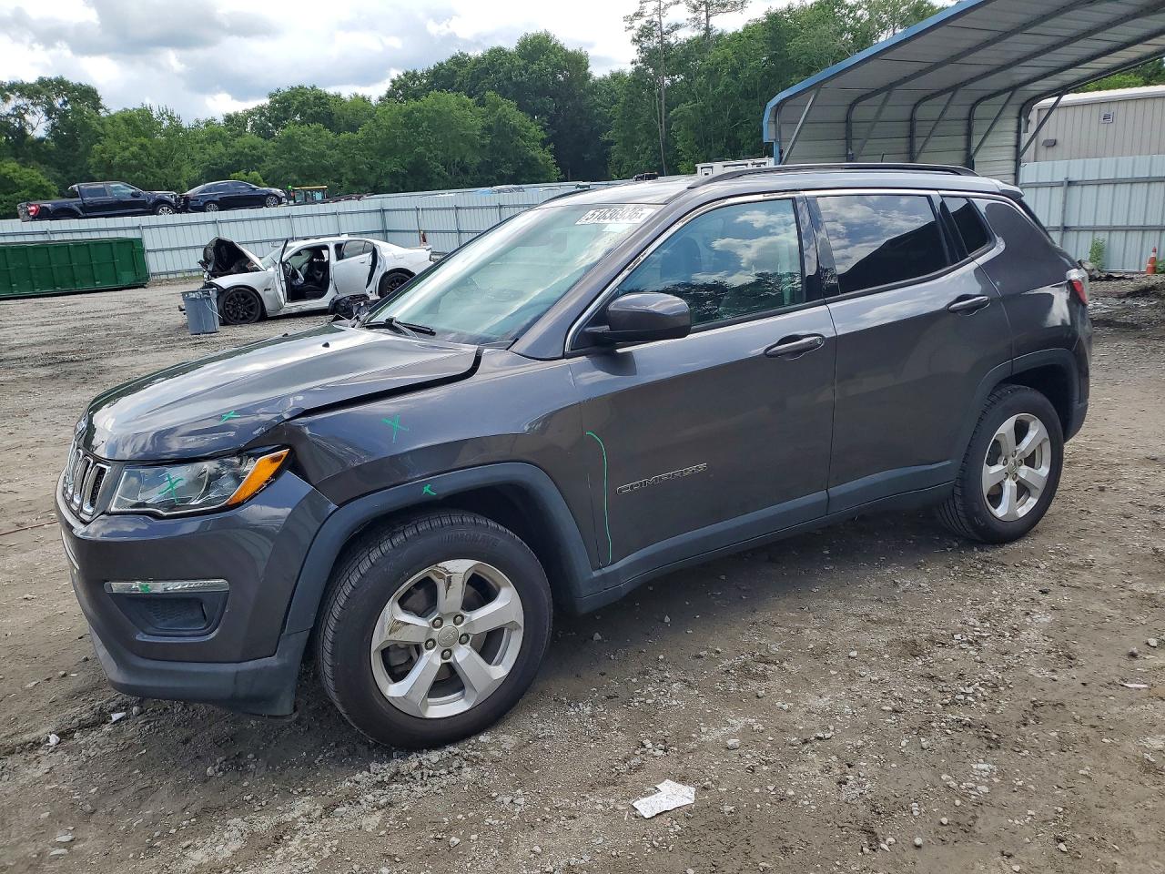 Salvage Jeep Compass Image