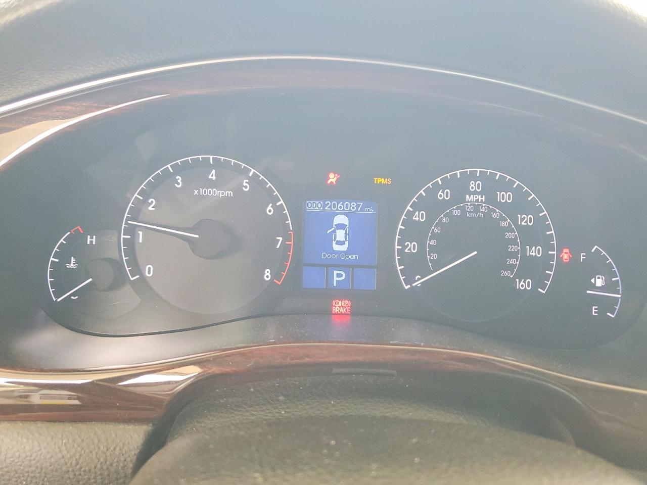 Hyundai Genesis 3.8l