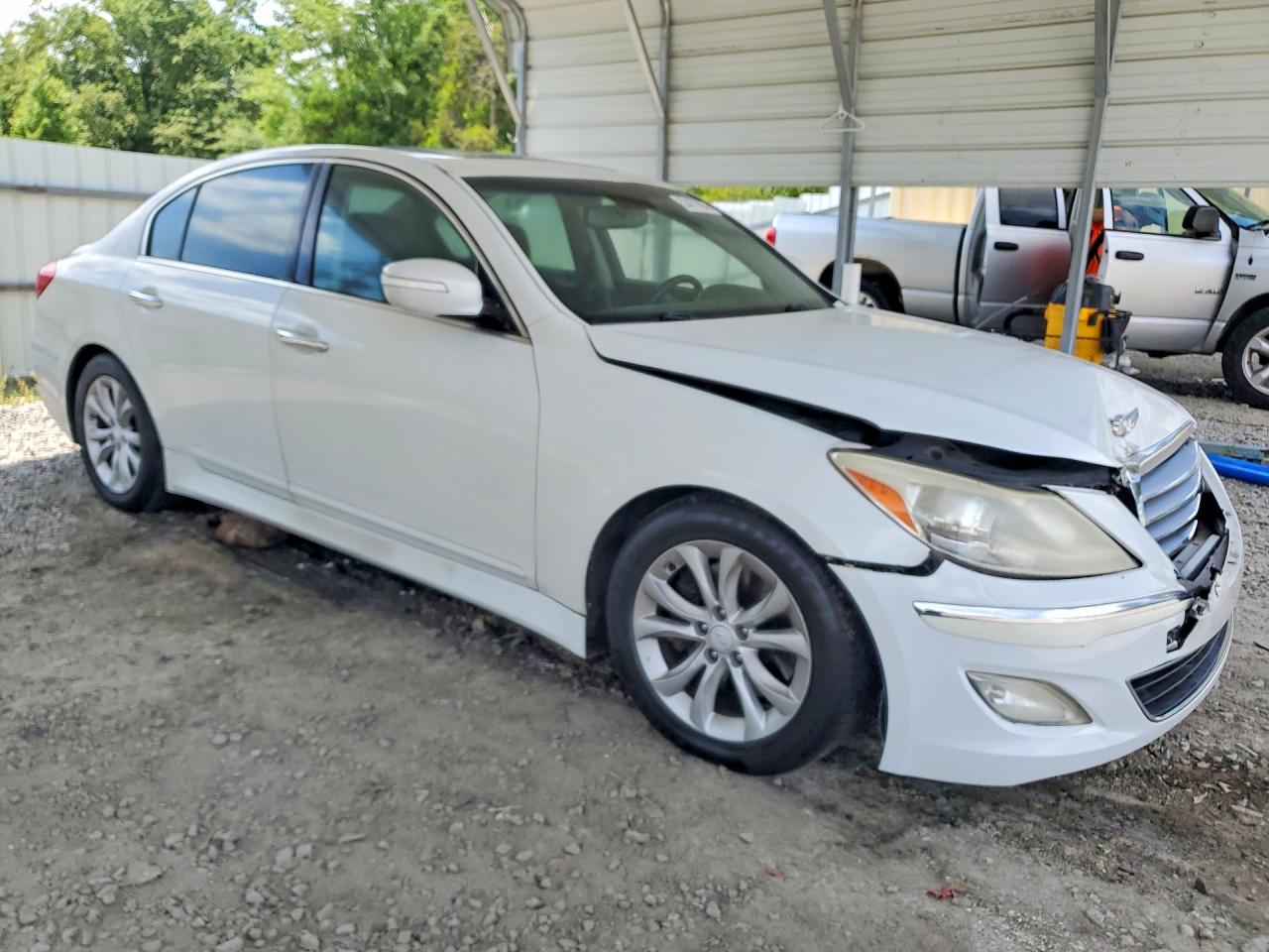 Hyundai Genesis 3.8l