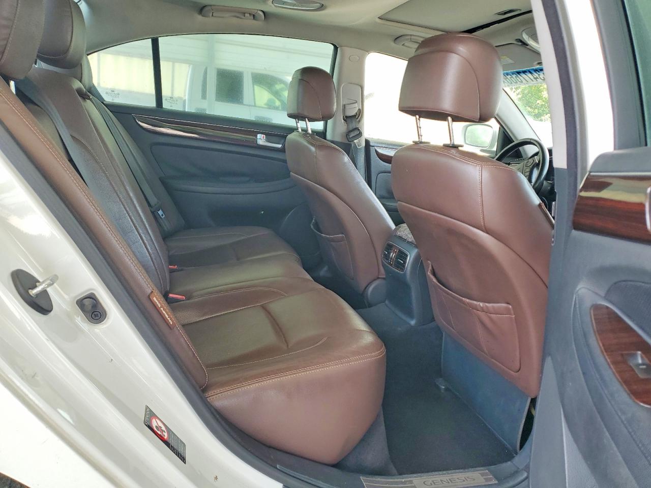 Hyundai Genesis 3.8l