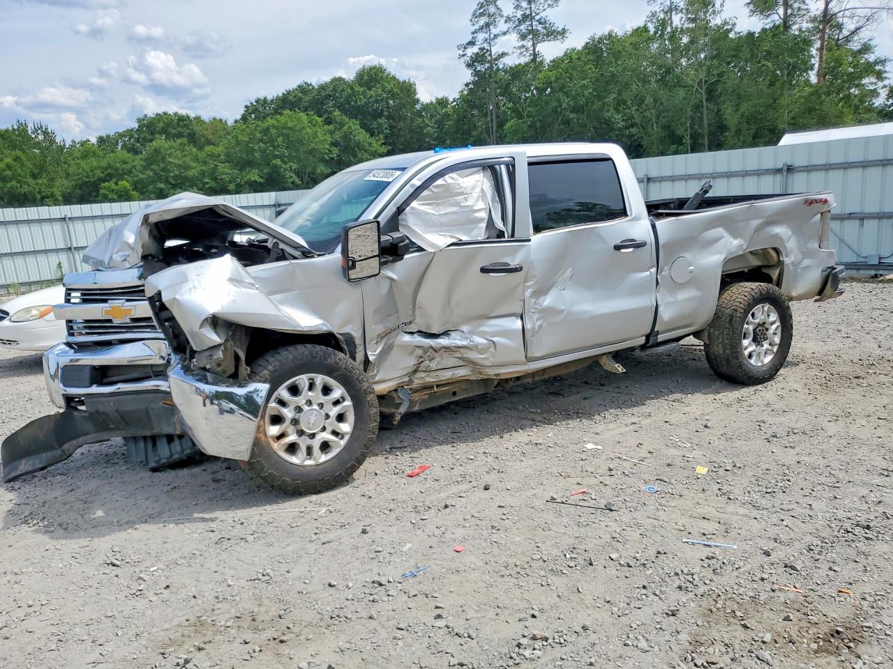 Salvage Chevrolet Silverado Image