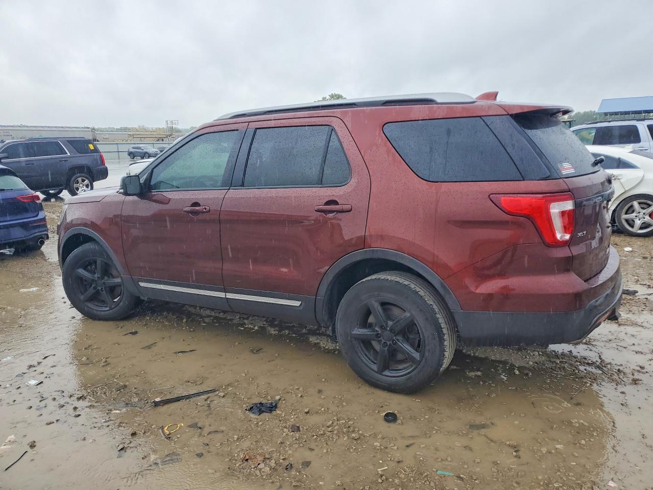 Ford Explorer Xlt